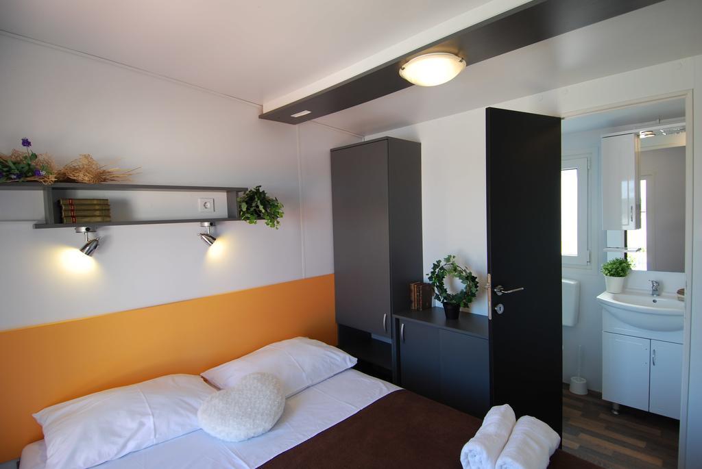 卡斯塔尼亚假日公园高级移动房屋 Novigrad Istria 外观 照片